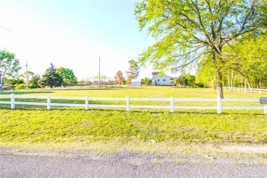 LOOKING FOR CORNER LOTS THAT ARE CLOSE TO THE LAKE?!  - Lake Lot For Sale in Eufaula, Oklahoma