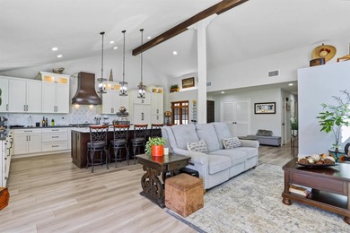 Want Views? Love Golf Views? Beautiful Senior Living, perfect - photo 7