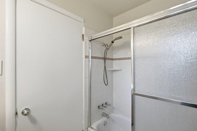 Great Value Duplex! Live on one side and rent out the other! - photo 14