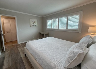 Welcome to La Puerta Del Sol, a serene waterfront retreat - photo 19