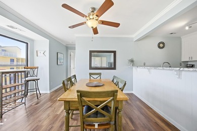 Top-floor end unit with beautiful beach views and excellent - photo 8