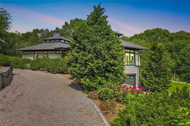 This custom-built Contemporary home designed by the world-famous - photo 6