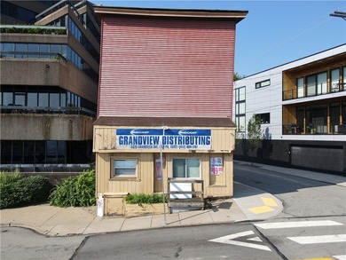 (private lake, pond, creek) Commercial For Sale in Mt Washington Pennsylvania