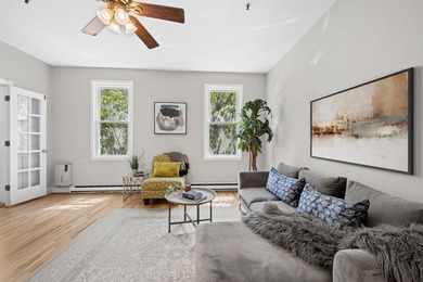 Set in one of the most coveted locations in the heart of - photo 6