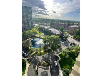 Welcome to this desirable 15th-floor Studio apartment located in - photo 7