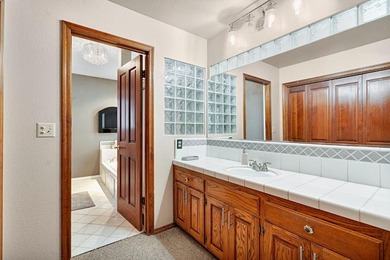 Imagine living on the back nine of the Madera country club. This - photo 31