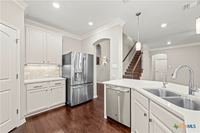 Beautifully maintained two story brick 4-bedroom, 3.5-bathroom - photo 8