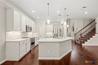 Beautifully maintained two story brick 4-bedroom, 3.5-bathroom - photo 10