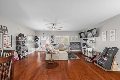 Beautifully maintained 4-bedroom home near Headland Country - photo 6