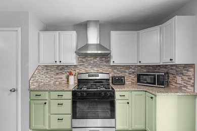 Adorable 3-Bed, 3-Bath Updated Home Near Buffalo Springs Lake