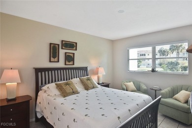 Beautiful move in ready 2-bedroom, 2-bathroom first floor unit - photo 12