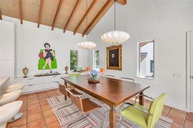 Quaint Charm. Timeless Design. Exclusive Privacy. Nestled on a - photo 28