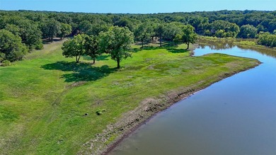Waterfront acreage located on the west side of Lake Nocona and - photo 35