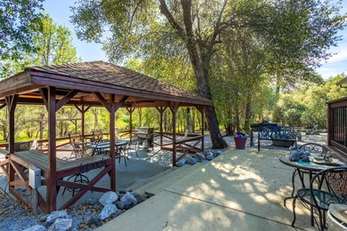 Over 4 Acres with an additional 2-car garage and covered RV - photo 35