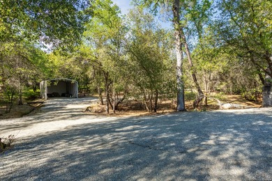 Over 4 Acres with an additional 2-car garage and covered RV - photo 40