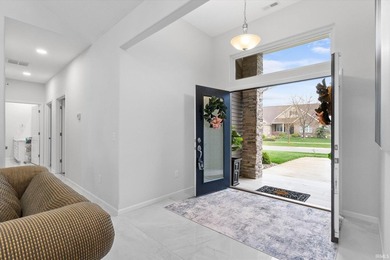 **Price Improvement**Beautifully maintained ranch home in - photo 3