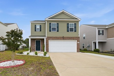 Spacious and beautifully maintained 5-bedroom, 3 full bath home - photo 1