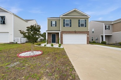 Spacious and beautifully maintained 5-bedroom, 3 full bath home - photo 2