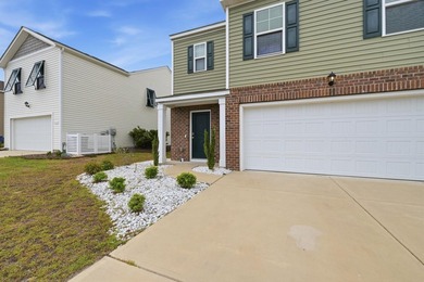 Spacious and beautifully maintained 5-bedroom, 3 full bath home - photo 3