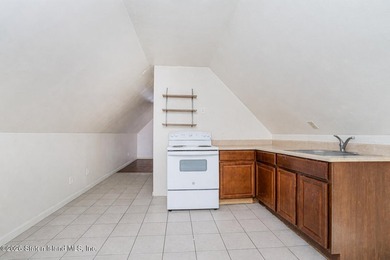 Welcome to 536 Cary Avenue, a spacious legal two-family home - photo 19