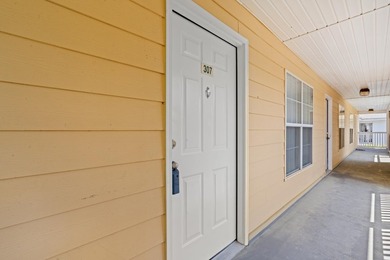 Move-in Ready and Close to Everything! Fall in love with this - photo 5