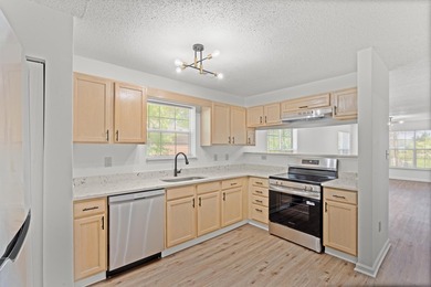 Move-in Ready and Close to Everything! Fall in love with this - photo 7