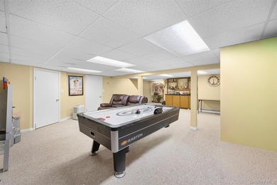 Offered For The Very First Time By Its Original Owners, This - photo 31