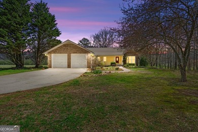 (private lake, pond, coastal) Home For Sale in Raonoke Alabama