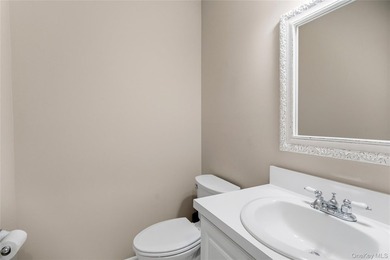Discover exceptional value in the heart of Port Jefferson - photo 11