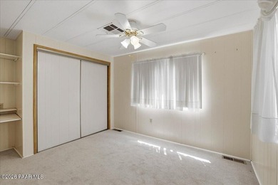Location, location, location! Wonderful split floorplan, 2 bed 2 - photo 12