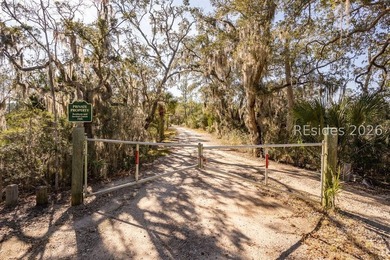 Discover an exceptional waterfront homesite on the Coosaw River - photo 15