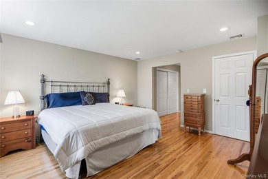 Discover exceptional value in the heart of Port Jefferson - photo 19