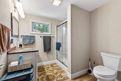Recently remodeled and thoughtfully updated, this 3-bedroom - photo 23