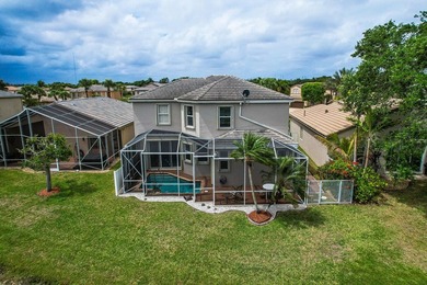 Beautifully maintained 5-bedroom, 3-bathroom home with a 3-car - photo 4