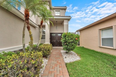 Beautifully maintained 5-bedroom, 3-bathroom home with a 3-car - photo 5