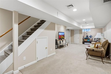 Discover exceptional value in the heart of Port Jefferson - photo 27