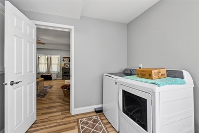 Recently remodeled and thoughtfully updated, this 3-bedroom - photo 27