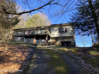 Kingswood Lake Home For Sale in Kunkletown Pennsylvania