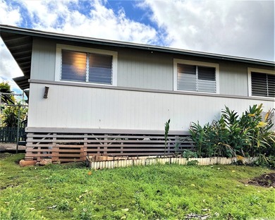 Two classic, well-maintained duplexes featuring a total of four - photo 3