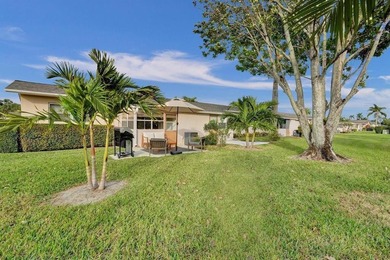 Beautifully updated 1-bedroom, 1-bath corner villa in the - photo 44