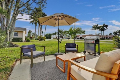Beautifully updated 1-bedroom, 1-bath corner villa in the - photo 47