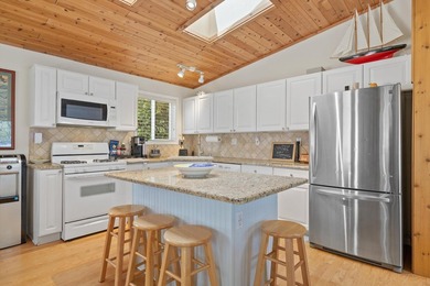 Turnkey Lake Geneva Retreat with Lake Views & Private Lake - photo 18