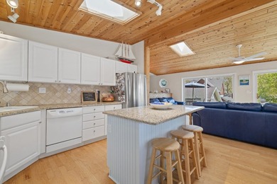Turnkey Lake Geneva Retreat with Lake Views & Private Lake - photo 20