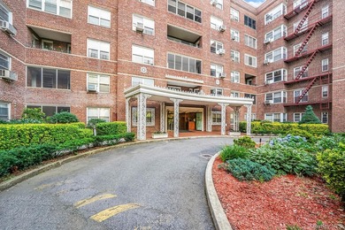 Welcome to this stunning 1-bedroom, 1-bath apartment located in - photo 1