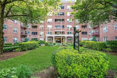 Welcome to this stunning 1-bedroom, 1-bath apartment located in - photo 4