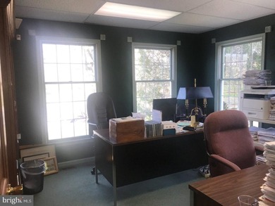 Offer has been accepted; no more showings. A rare opportunity to - photo 46
