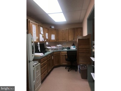 Offer has been accepted; no more showings. A rare opportunity to - photo 48