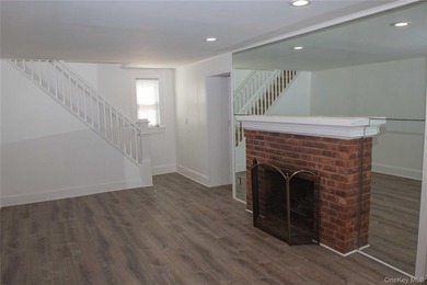 Move-in ready! Located in the highly desirable Terrace section - photo 4