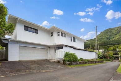Nestled against the tranquil backdrop of the Ko'olau Range, this - photo 5
