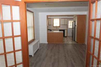 Move-in ready! Located in the highly desirable Terrace section - photo 8
